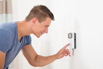 Springboro OH Locksmiths Store Springboro, OH 937-608-9446 - lock-installation
